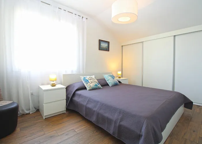 With Parking Space - 20794 Apartment *