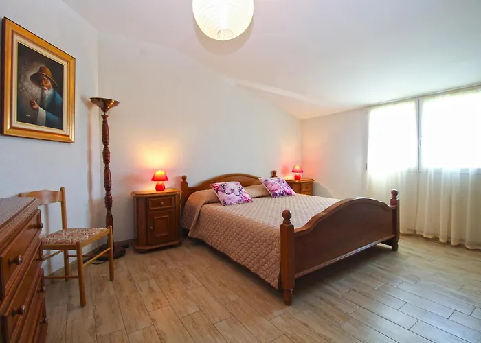 With Parking Space - 20794 Apartamento Pula